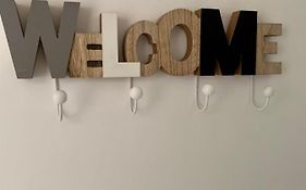 Flat In Girona City Centre - 5 Mins From Old Town And Train Station